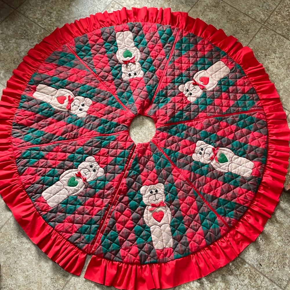 Christmas Tree Skirt With Teddy Bears. Cute Handmade Item. 48 Inches Across.